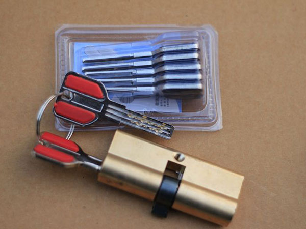 东城24小时上门开锁公司